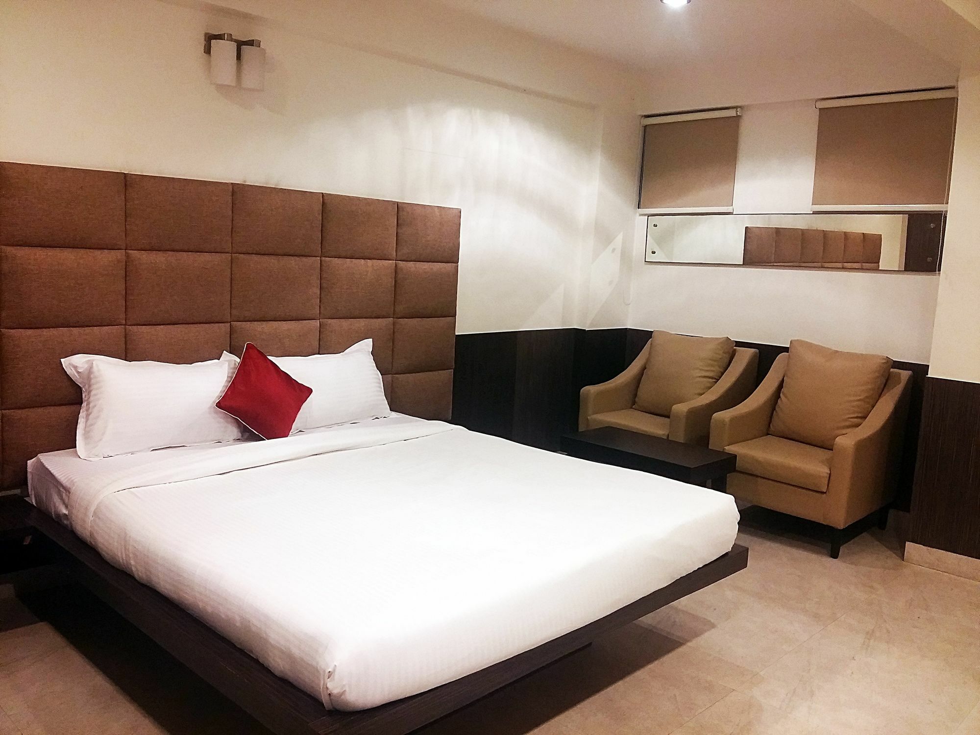 Capital Suites Bangalore Exterior foto